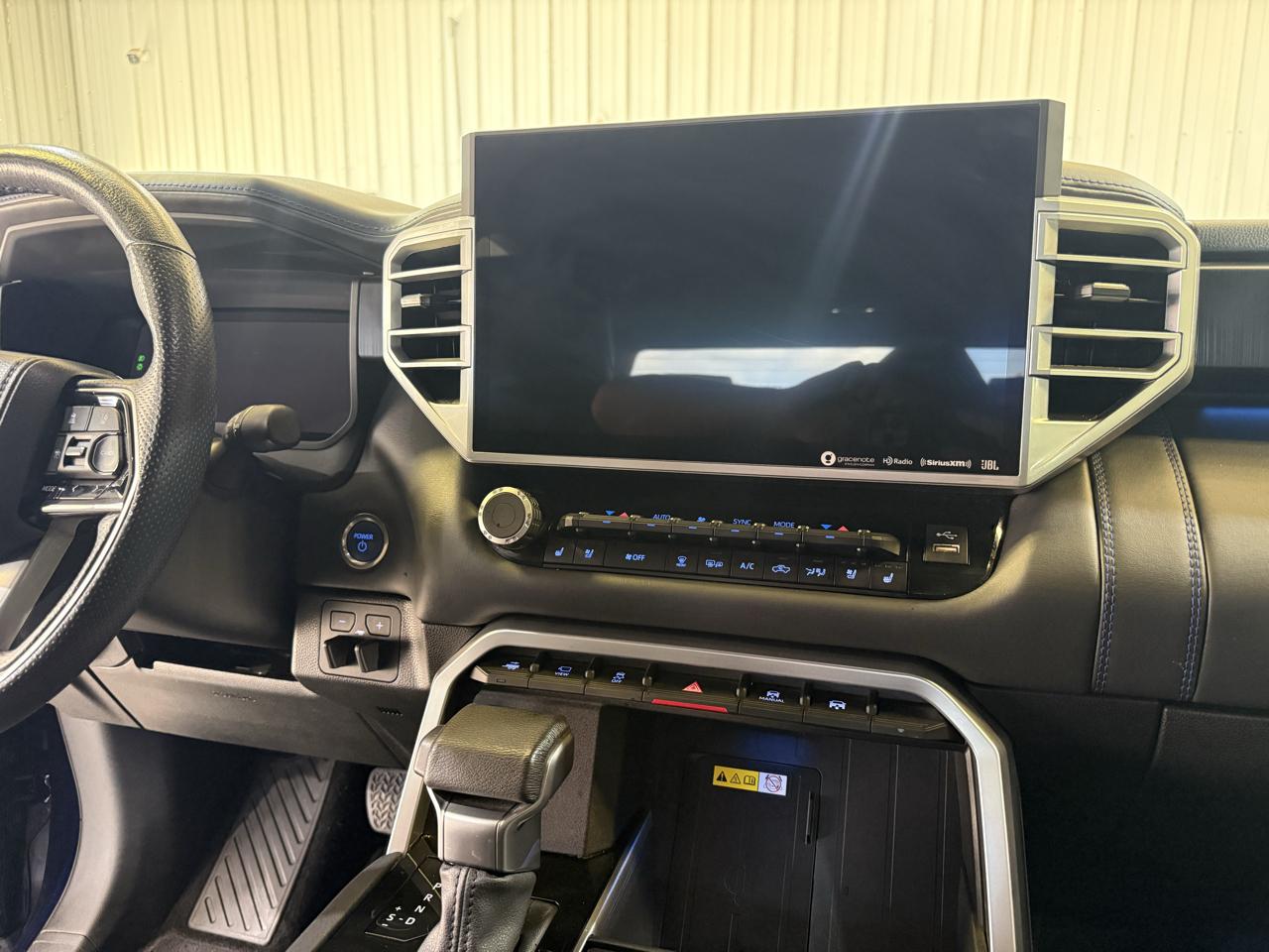 Toyota Tundra Platinum CrewMax 4WD Hybrid 2023