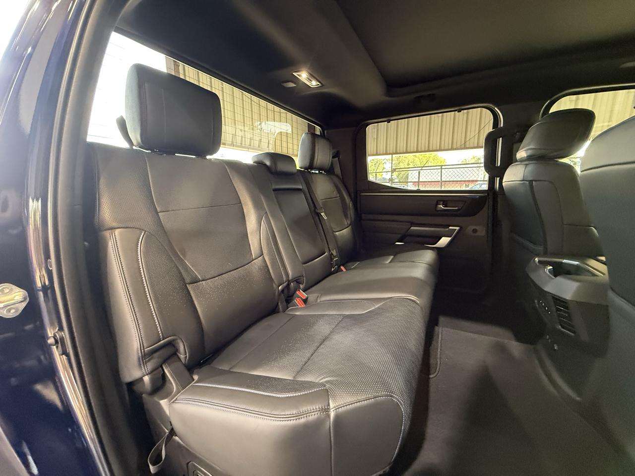 Toyota Tundra Platinum CrewMax 4WD Hybrid 2023