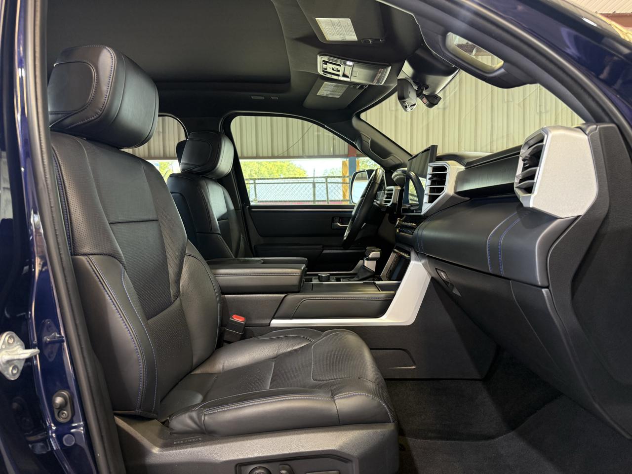Toyota Tundra Platinum CrewMax 4WD Hybrid 2023