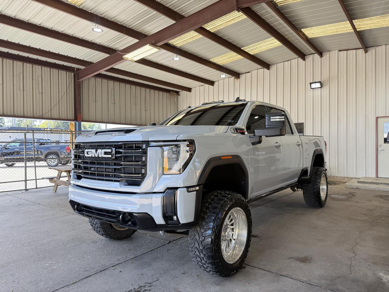 GMC Sierra 2500HD SLE Crew Cab 4WD 2024