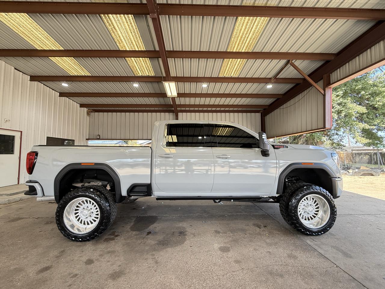 GMC Sierra 2500HD SLE Crew Cab 4WD 2024