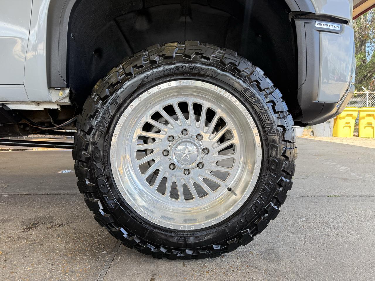 GMC Sierra 2500HD SLE Crew Cab 4WD 2024