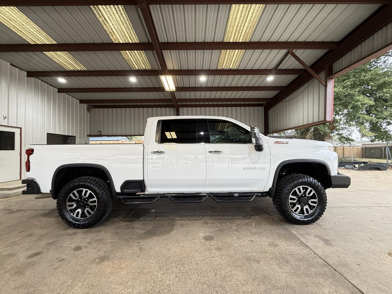 Chevrolet Silverado photo 6