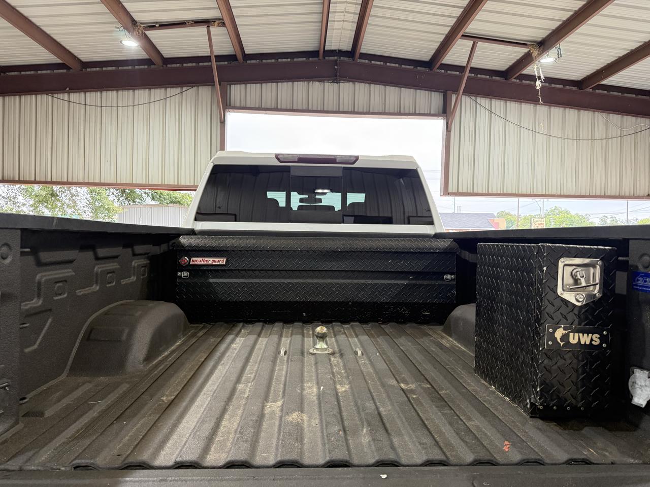 Chevrolet Silverado photo 11