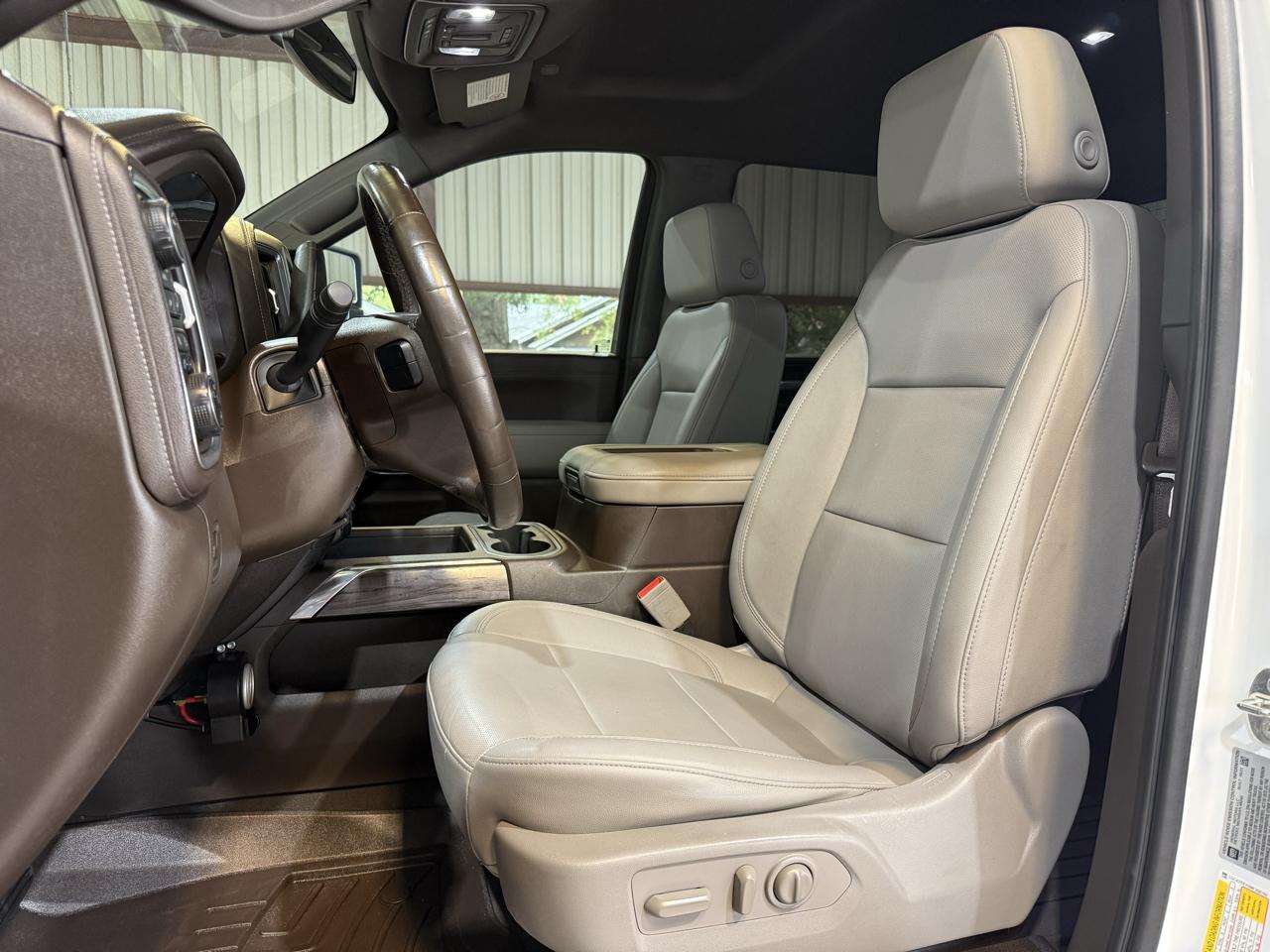 Chevrolet Silverado photo 15