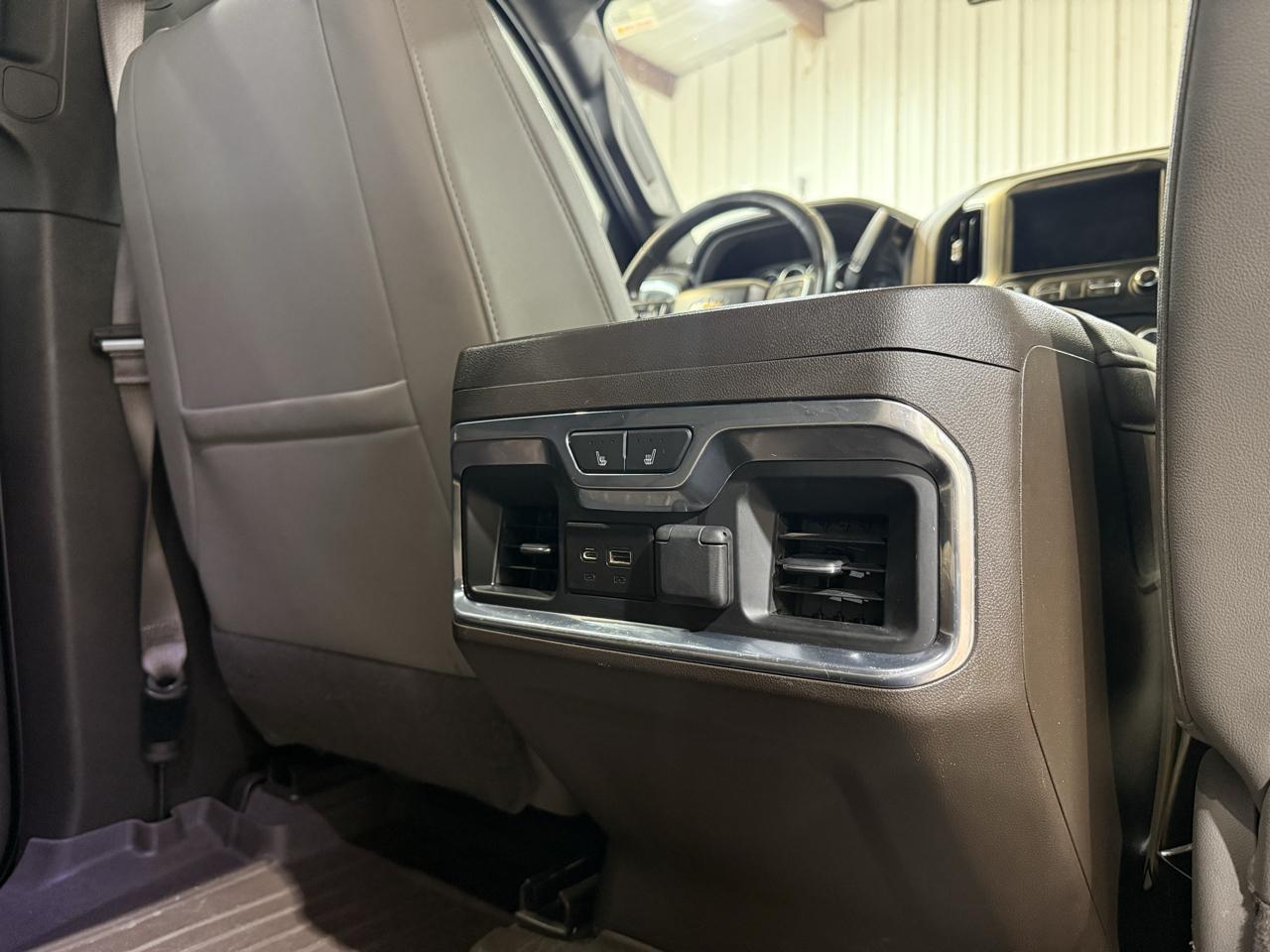 Chevrolet Silverado photo 23