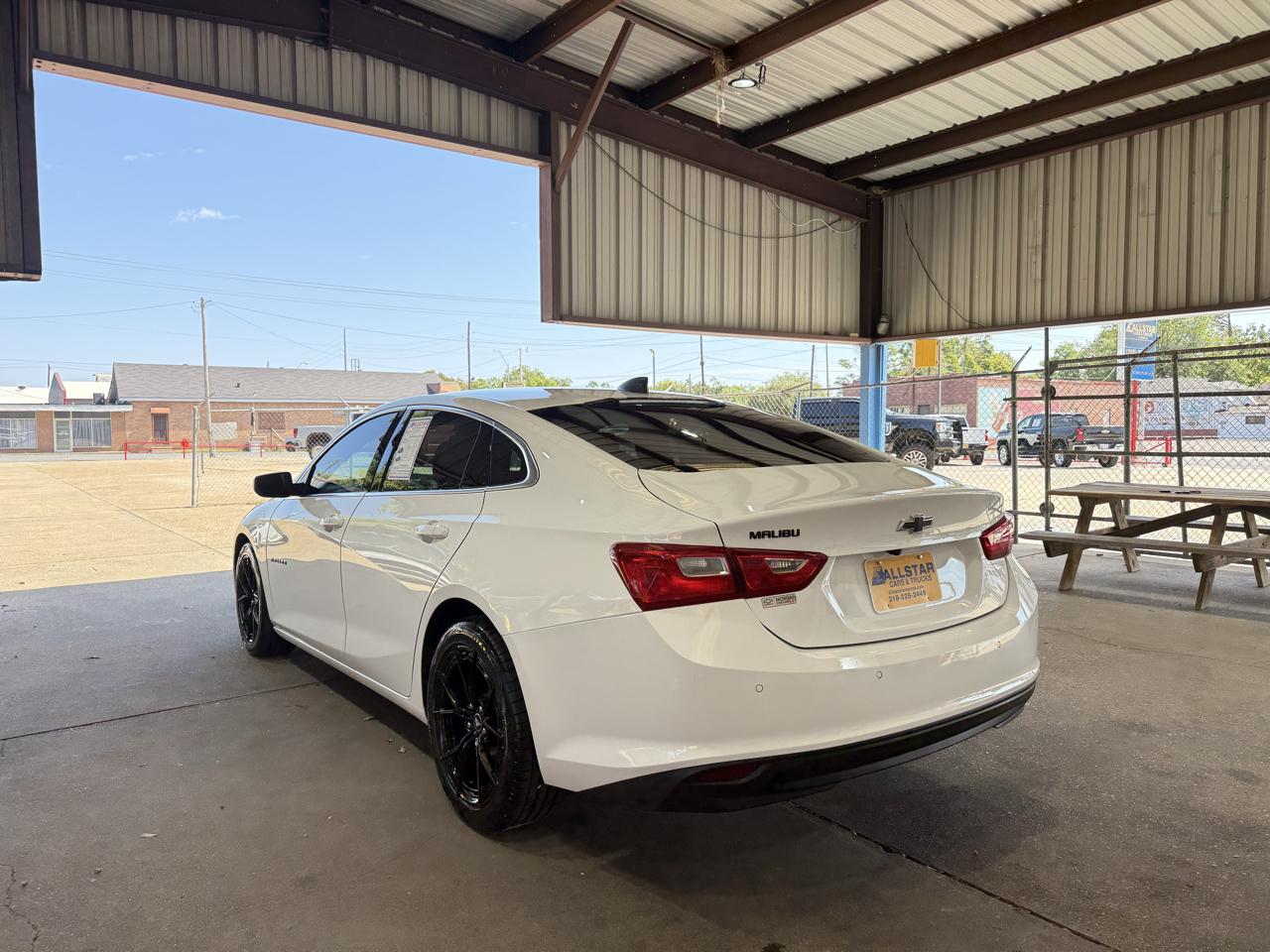 Chevrolet Malibu photo 4