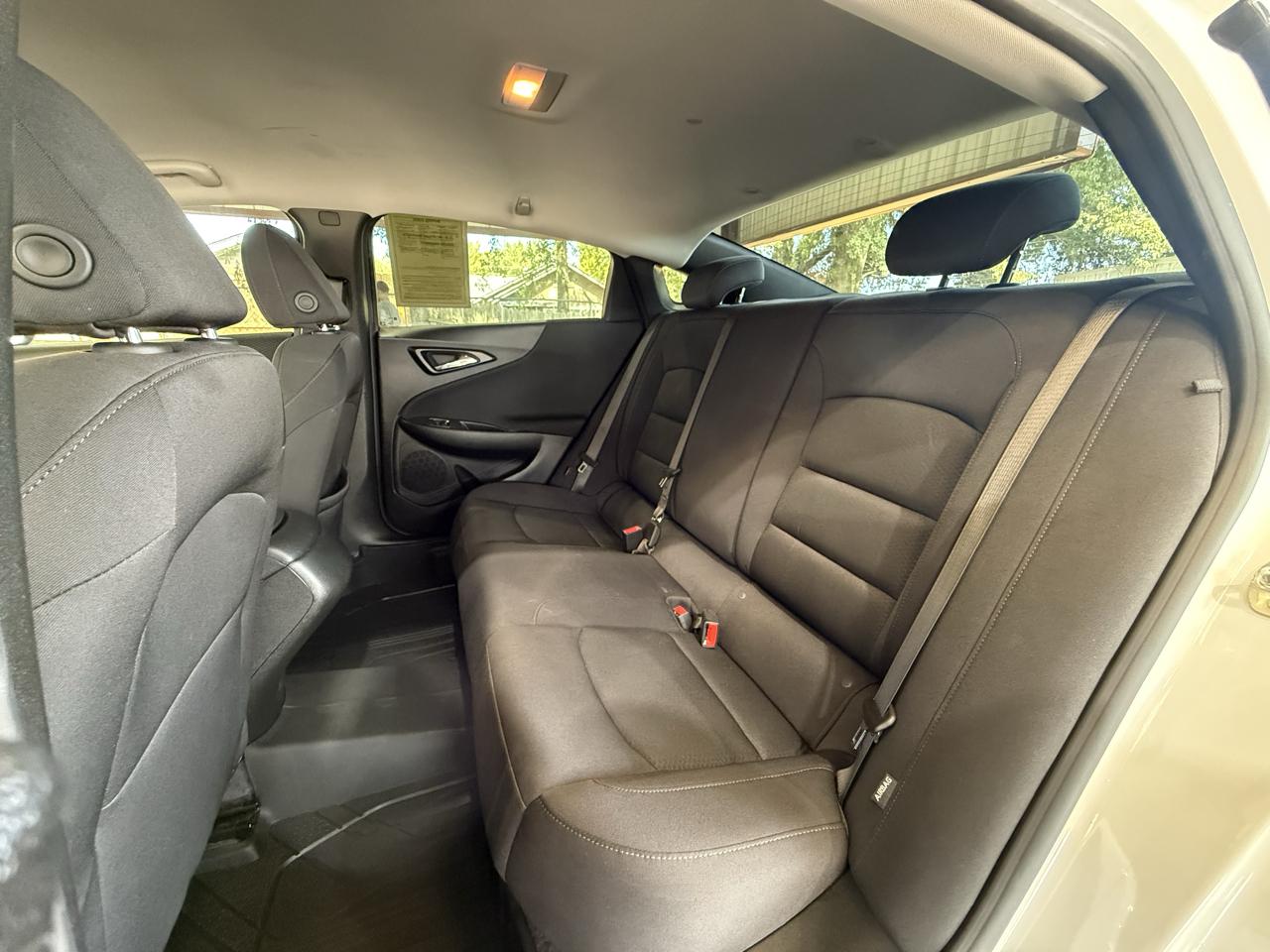 Chevrolet Malibu photo 18