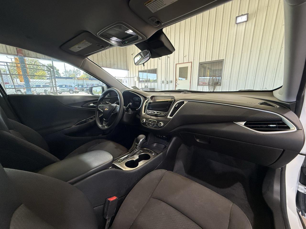 Chevrolet Malibu photo 23