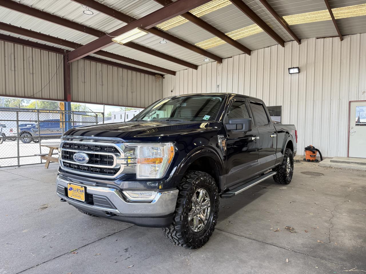 Ford F-150 photo 2