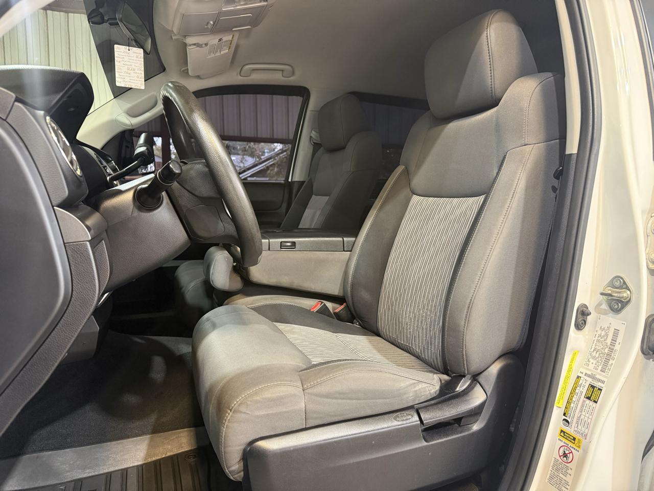 Toyota Tundra SR5 4.6L V8 CrewMax 2WD 2014