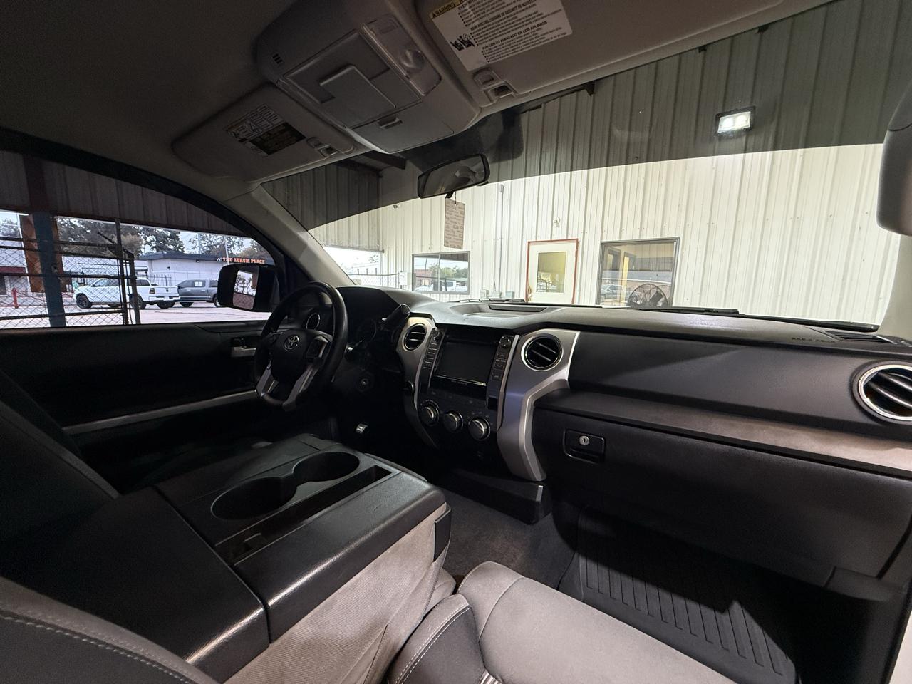 Toyota Tundra SR5 4.6L V8 CrewMax 2WD 2014