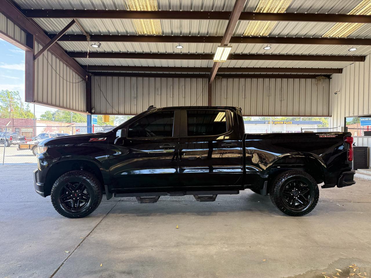 Chevrolet Silverado 1500 Limited Custom Trail Boss Crew Cab Short Box 4WD 2022