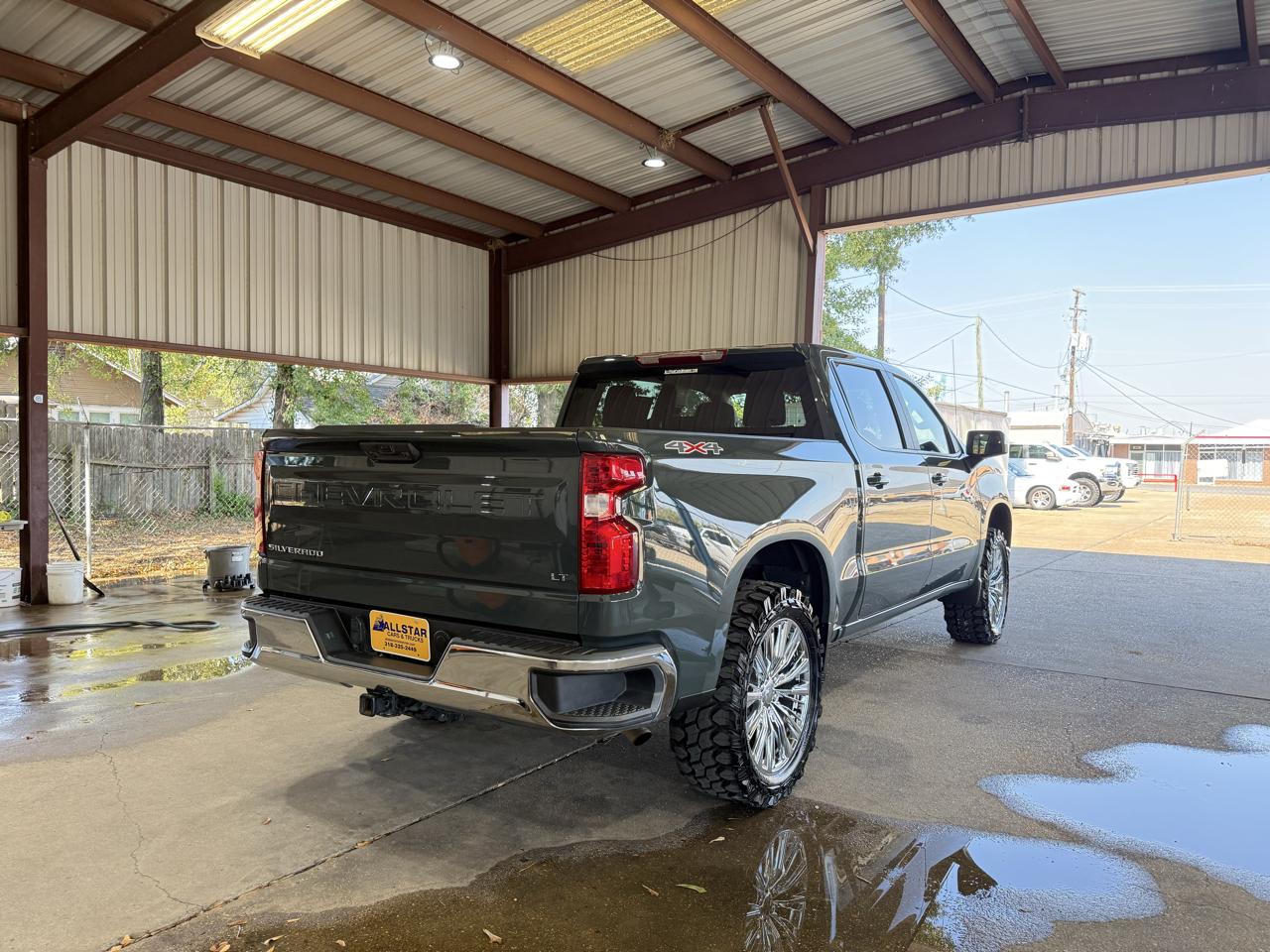 Chevrolet Silverado 1500 LT Crew Cab 4WD 2025