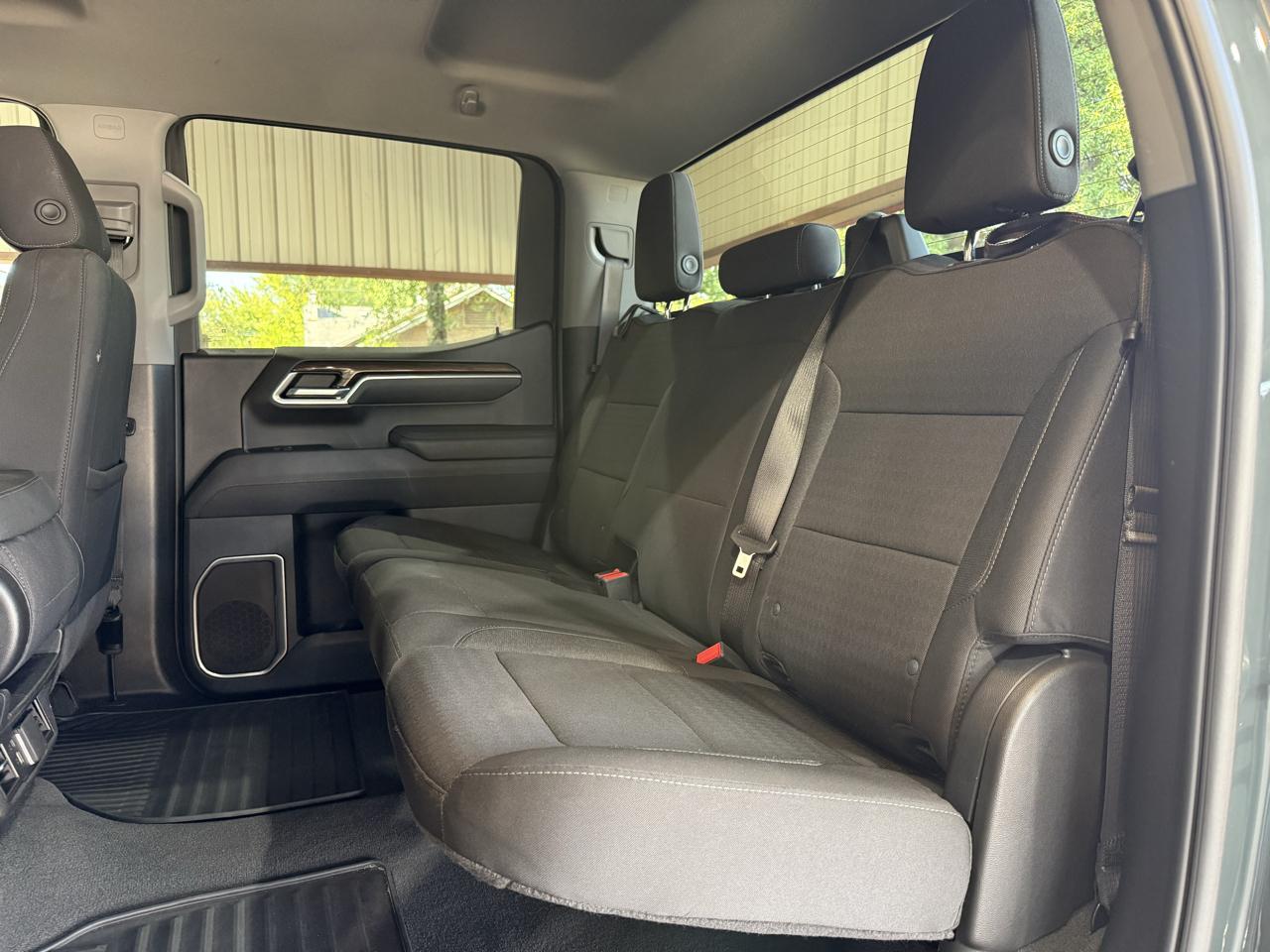 Chevrolet Silverado 1500 LT Crew Cab 4WD 2025