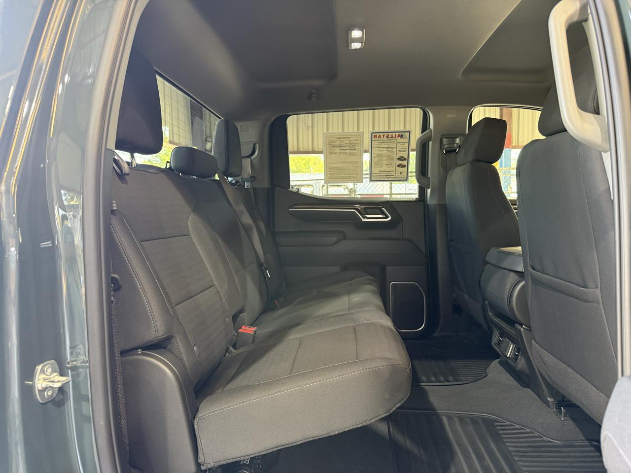 Chevrolet Silverado 1500 LT Crew Cab 4WD 2025
