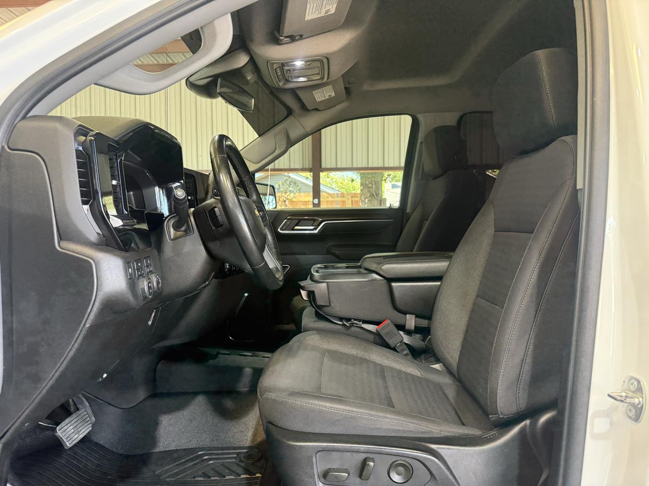 Chevrolet Silverado 1500 LT Crew Cab 4WD 2024