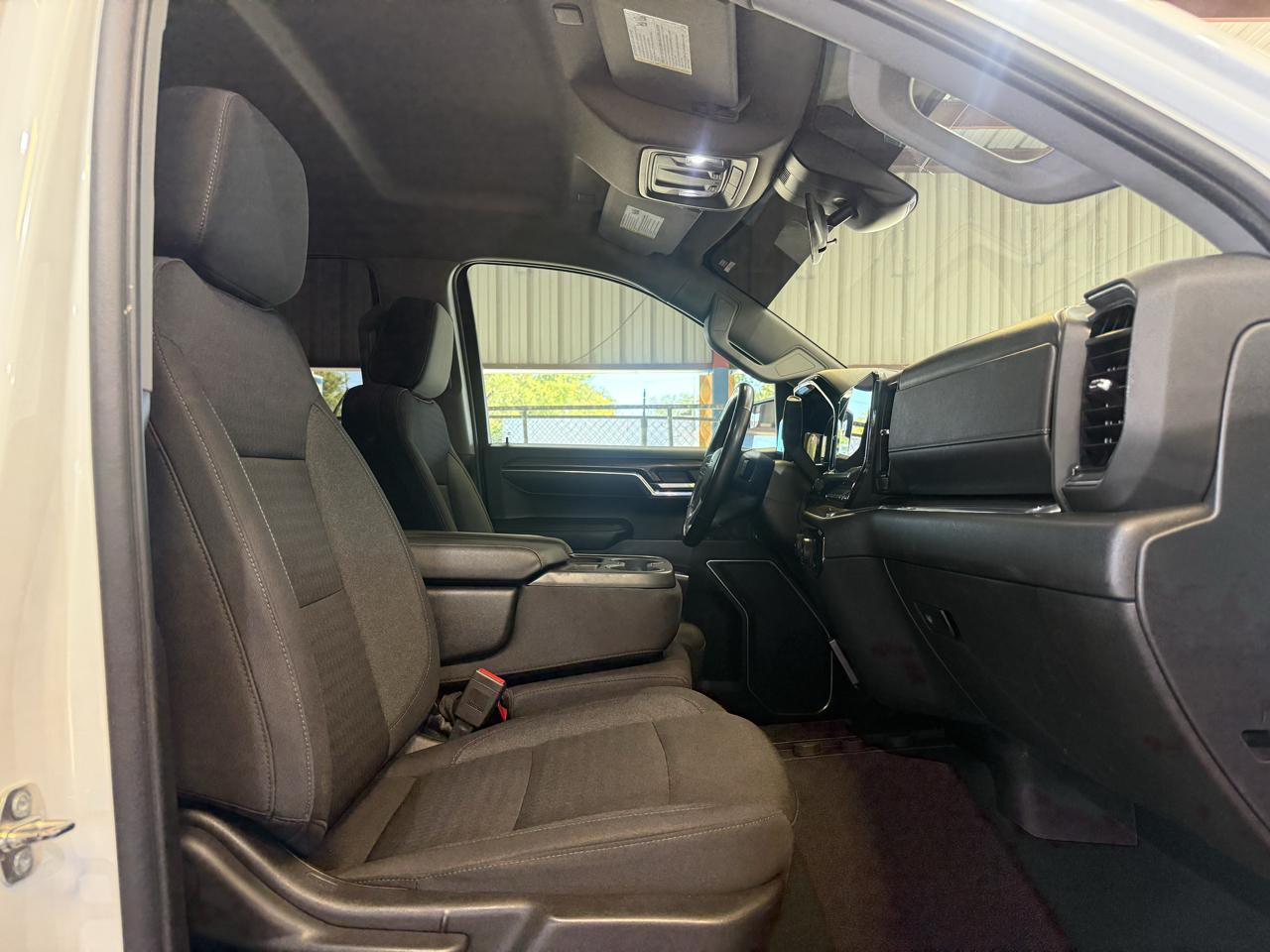 Chevrolet Silverado 1500 LT Crew Cab 4WD 2024