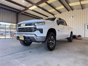 2024 Chevrolet Silverado 1500 LT Crew Cab 4WD