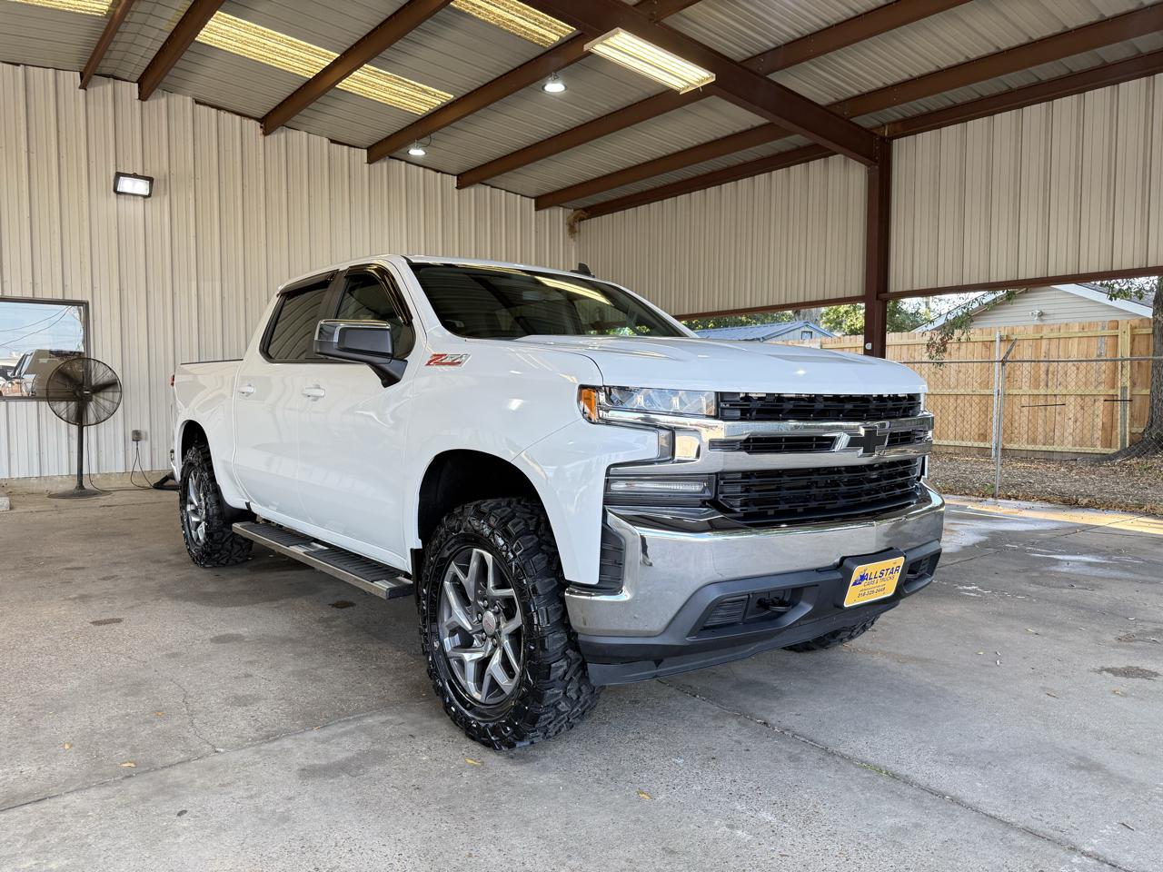 Chevrolet Silverado photo 9