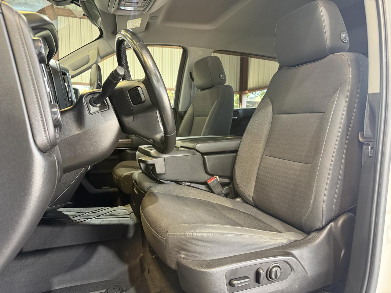 Chevrolet Silverado photo 15
