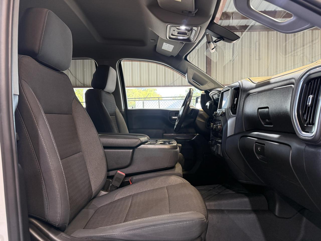 Chevrolet Silverado photo 25