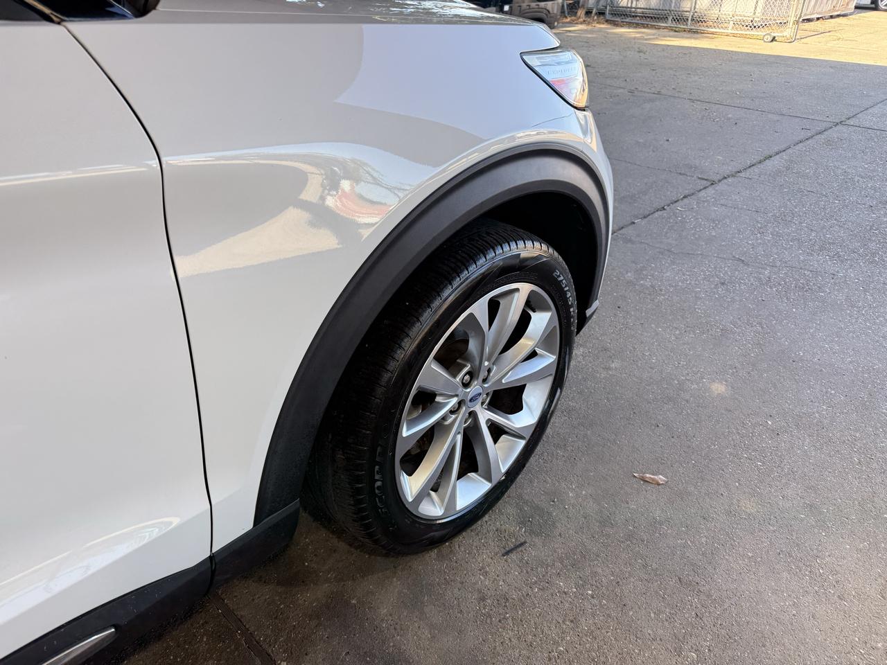 Ford Explorer Platinum AWD 2023