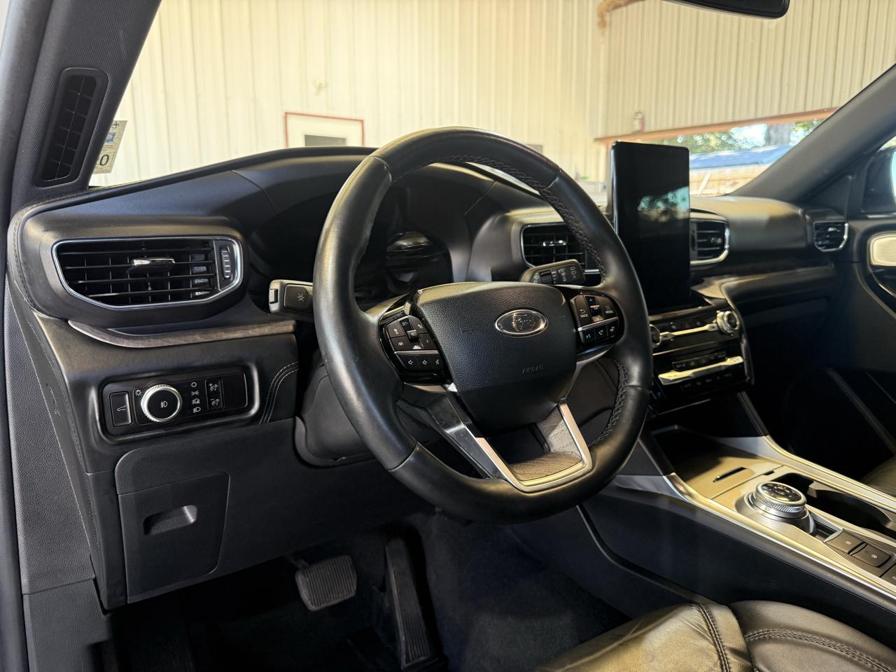 Ford Explorer Platinum AWD 2023