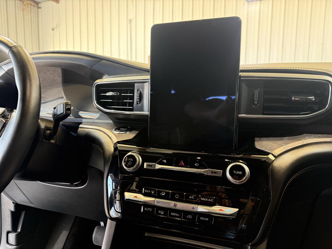 Ford Explorer Platinum AWD 2023