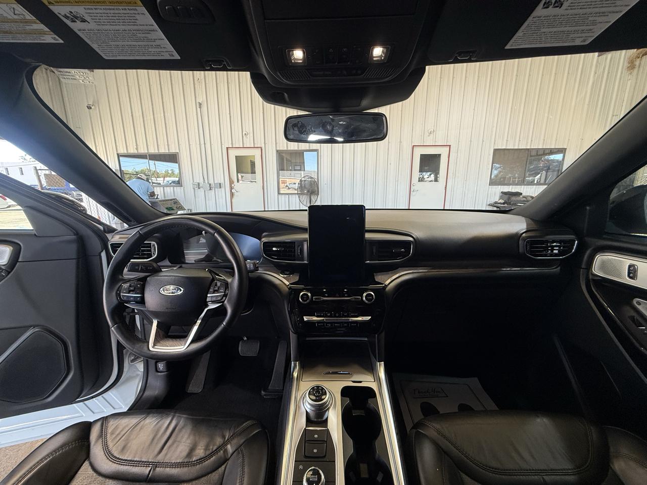 Ford Explorer Platinum AWD 2023