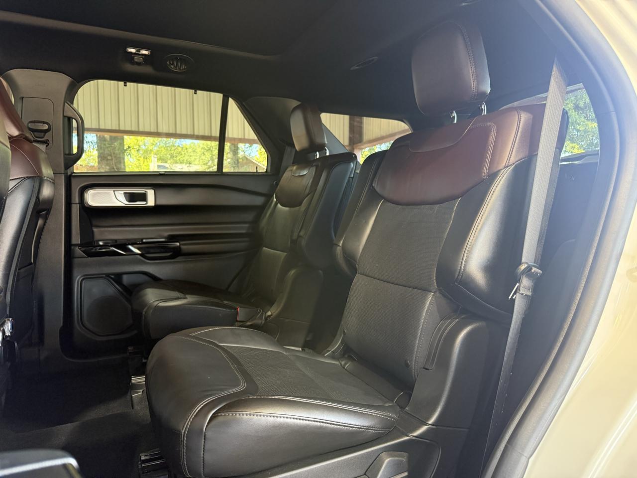 Ford Explorer Platinum AWD 2023