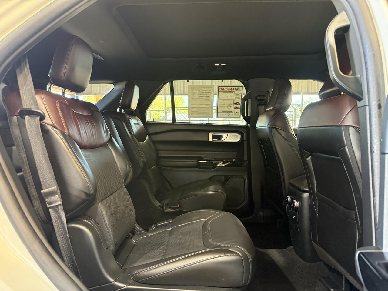 Ford Explorer Platinum AWD 2023