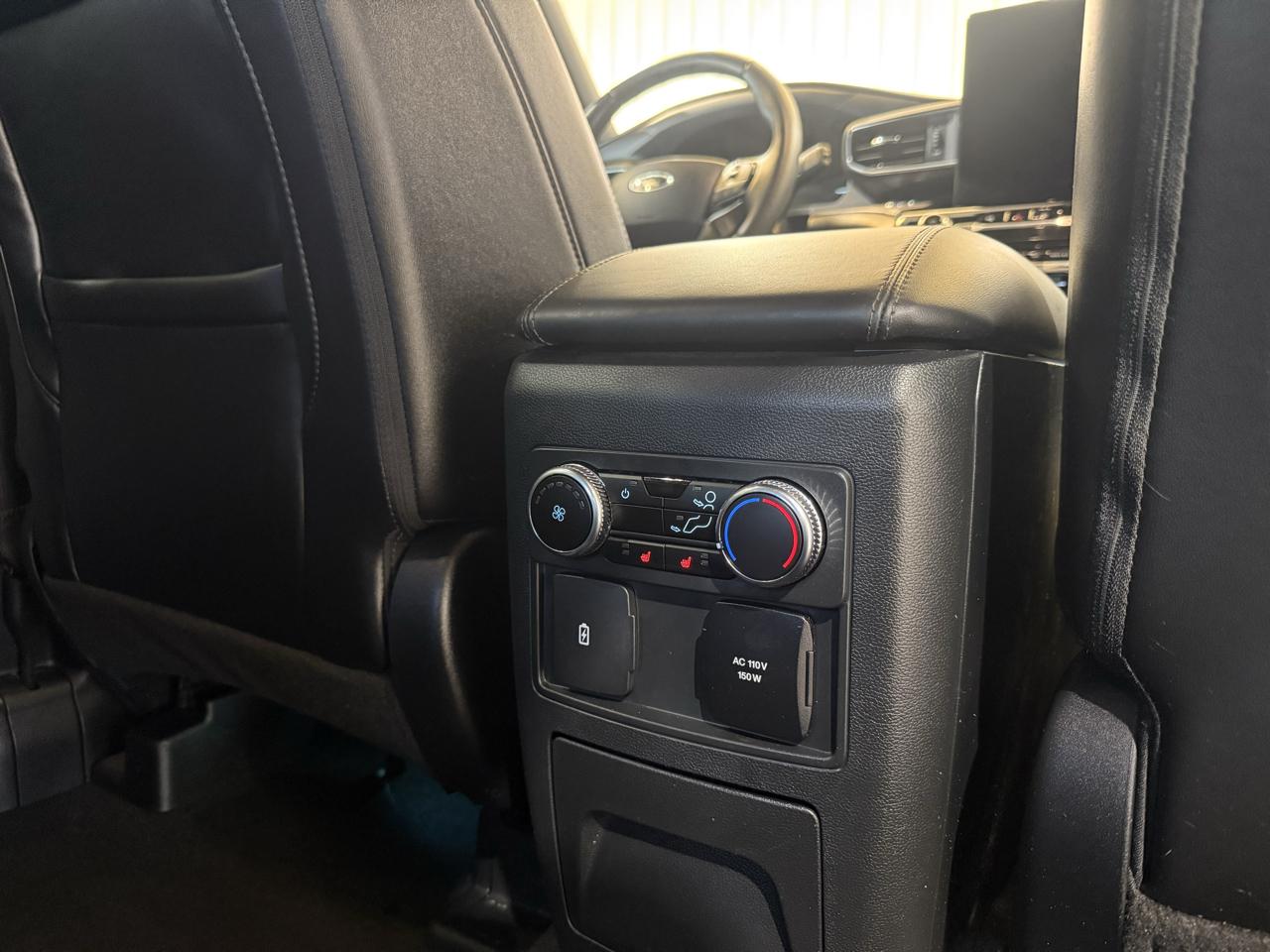 Ford Explorer Platinum AWD 2023