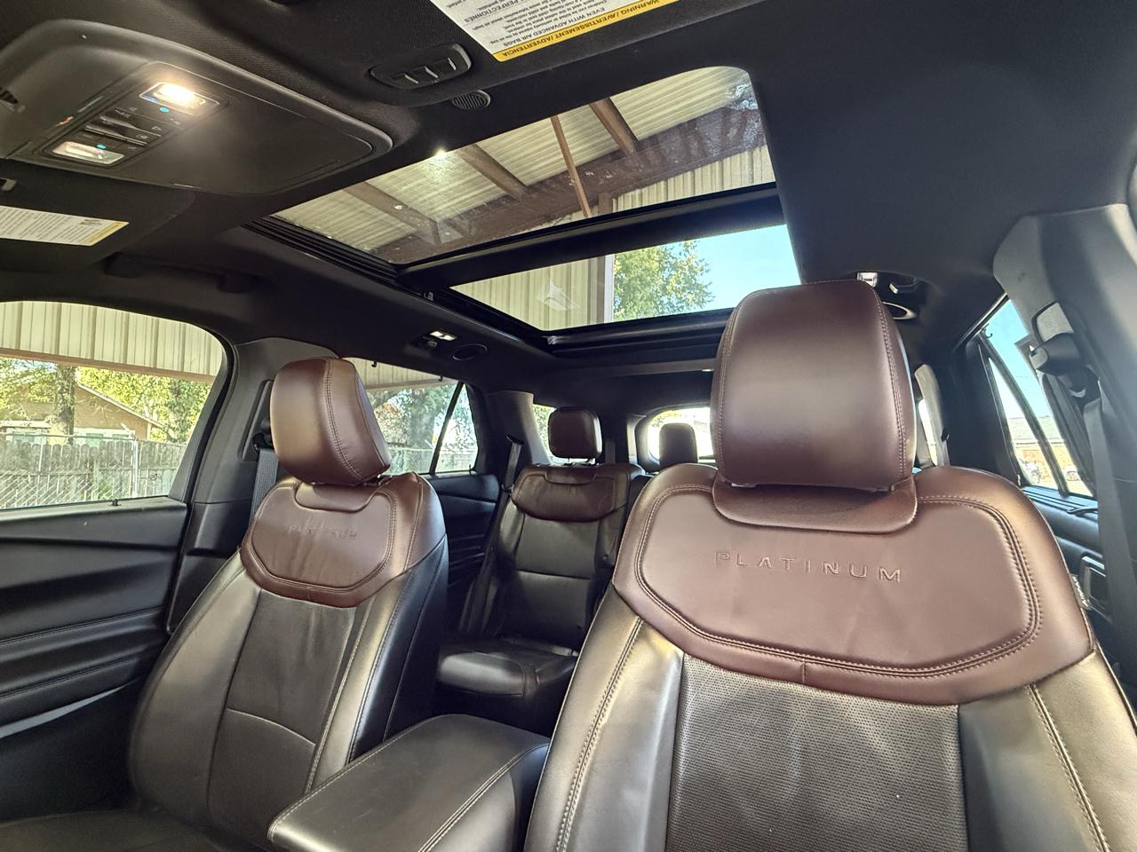 Ford Explorer Platinum AWD 2023