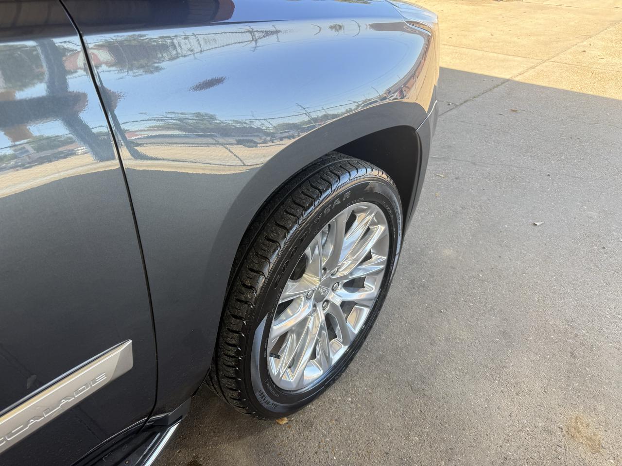 Cadillac Escalade Luxury 4WD 2020