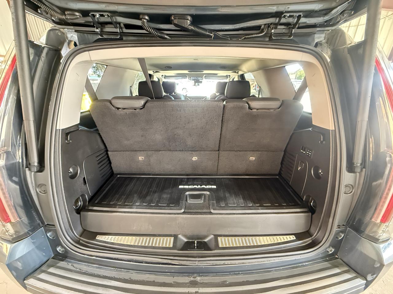 Cadillac Escalade Luxury 4WD 2020