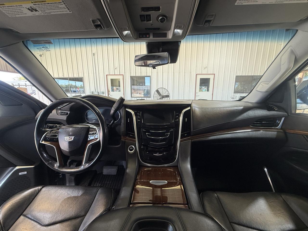 Cadillac Escalade Luxury 4WD 2020