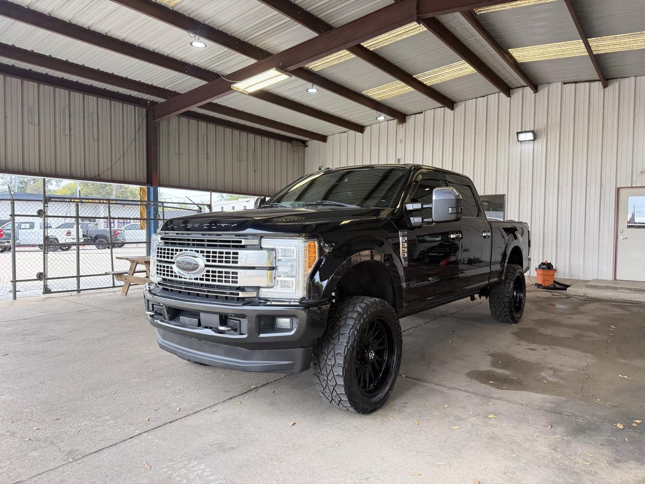Ford F-350 SD Platinum Crew Cab 4WD 2017