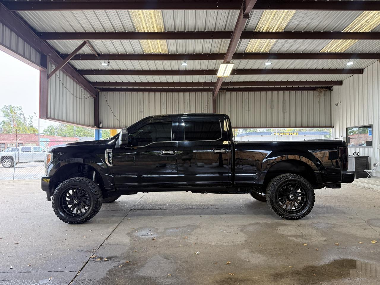 Ford F-350 SD Platinum Crew Cab 4WD 2017