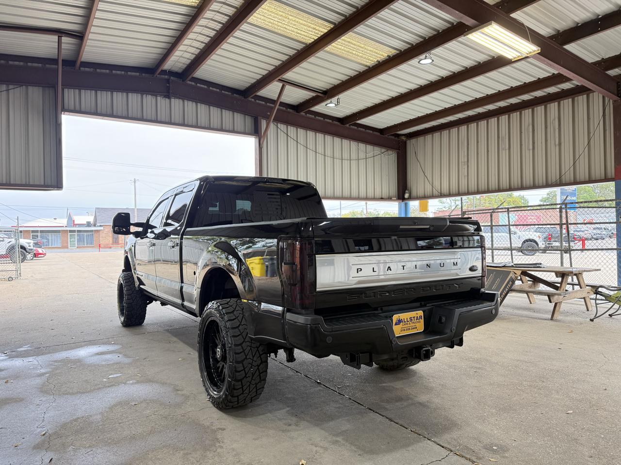 Ford F-350 SD Platinum Crew Cab 4WD 2017