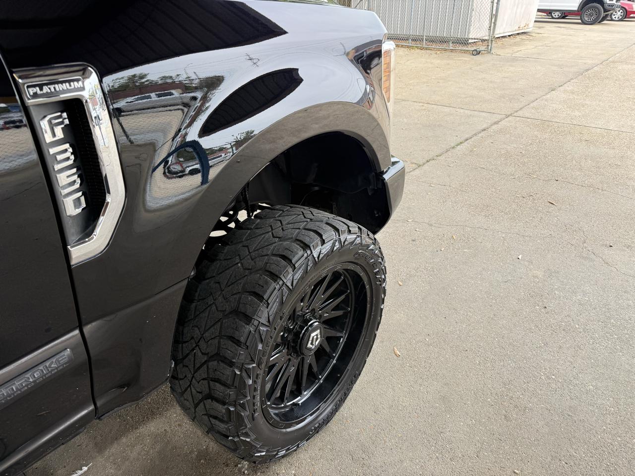 Ford F-350 SD Platinum Crew Cab 4WD 2017