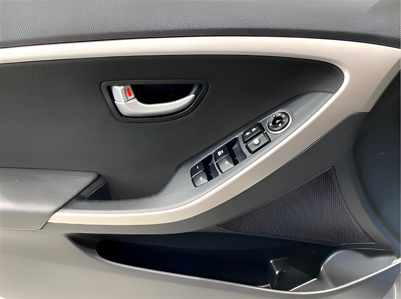 Hyundai Elantra GT A/T 2016