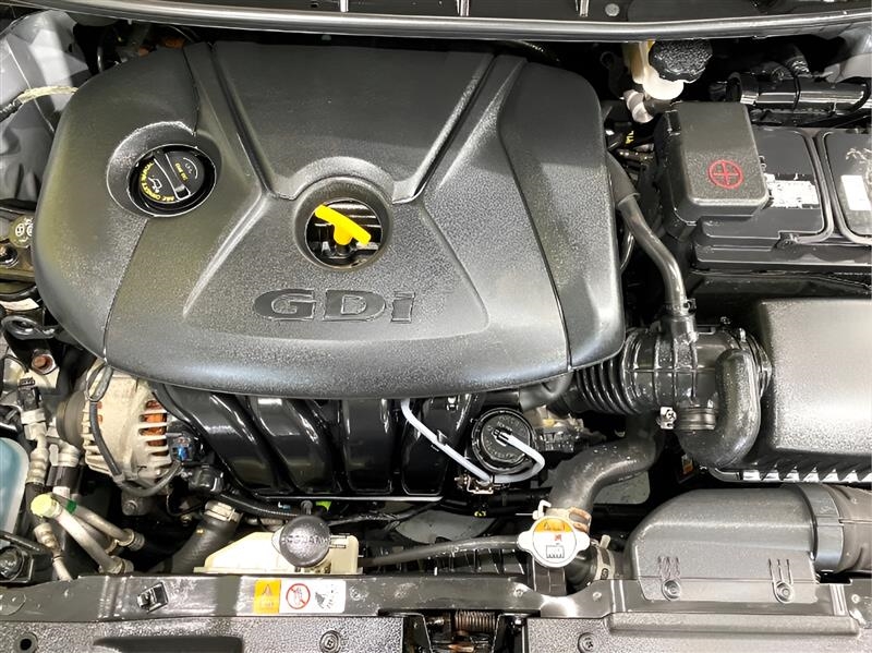 Hyundai Elantra GT A/T 2016