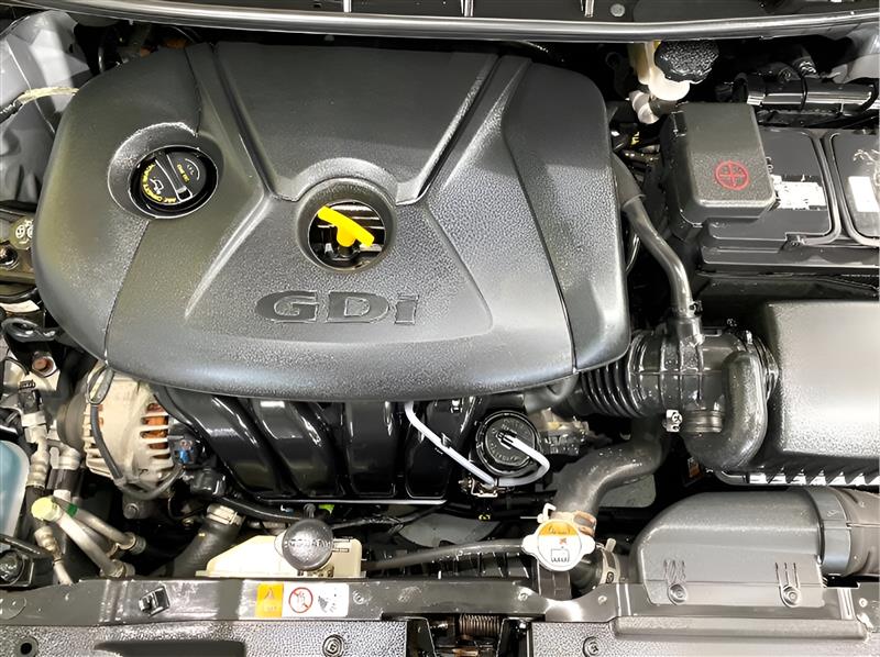 Hyundai Elantra GT A/T 2016