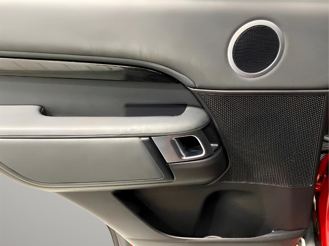 Land Rover Discovery SE 2017