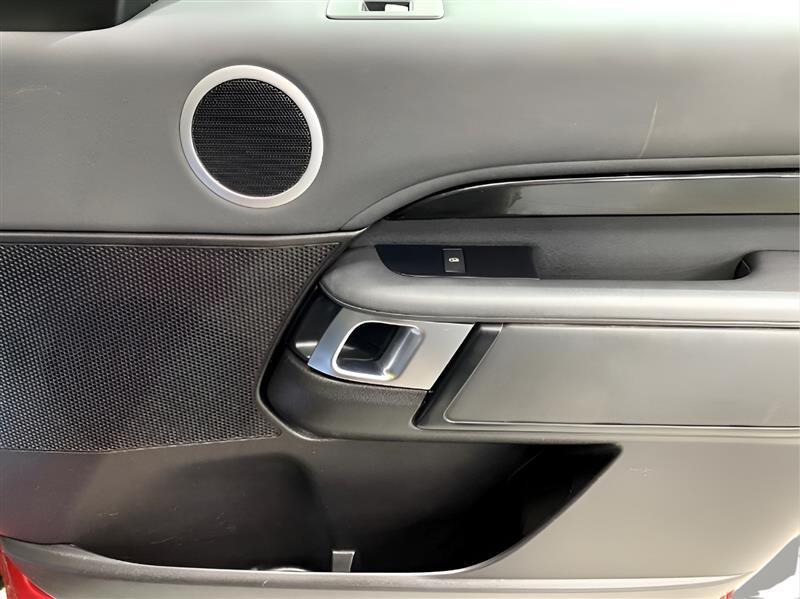 Land Rover Discovery SE 2017