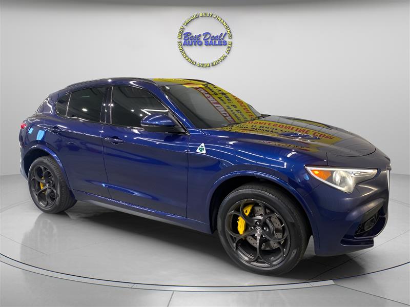 2018 Alfa Romeo Stelvio Quadrifoglio photo 7