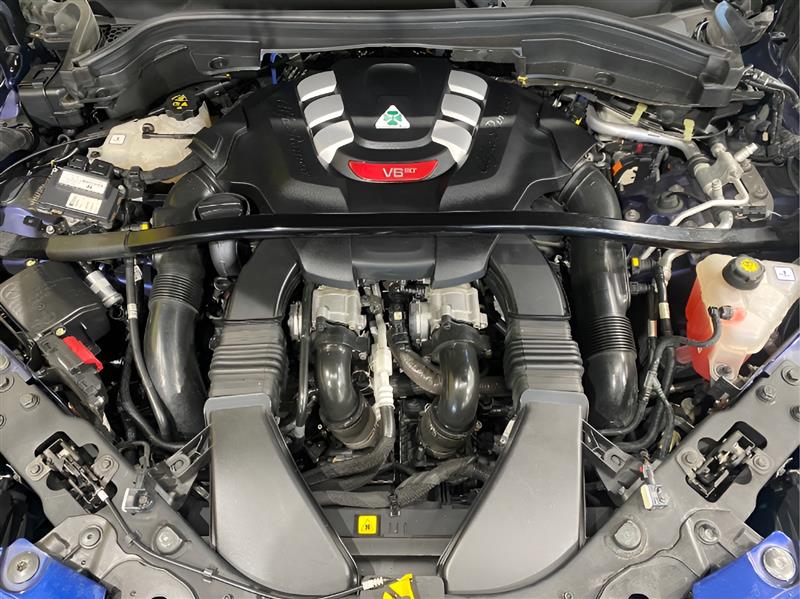 2018 Alfa Romeo Stelvio Quadrifoglio photo 22