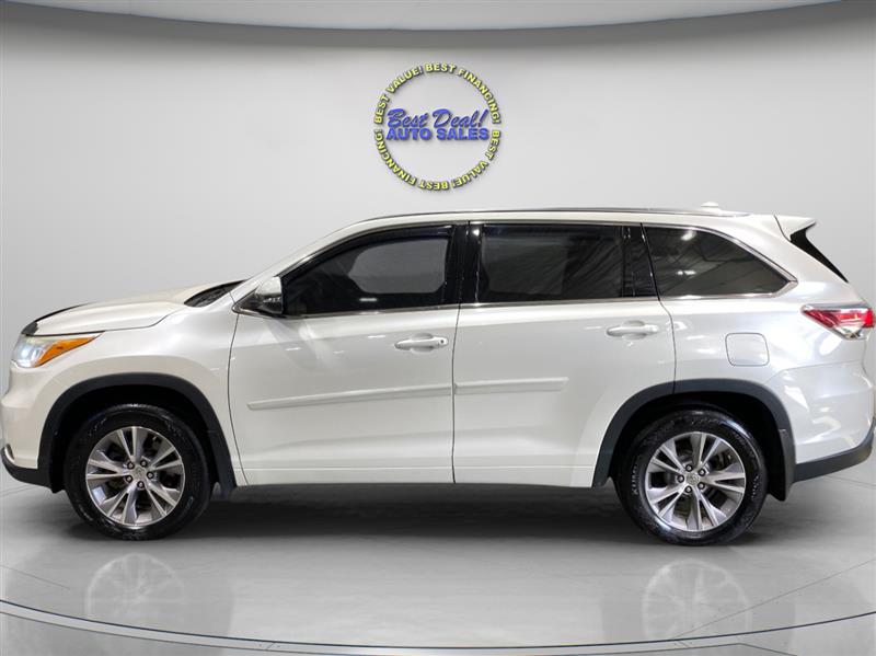 Toyota Highlander XLE AWD V6 2014 Toyota Highlander XLE AWD V6 2014