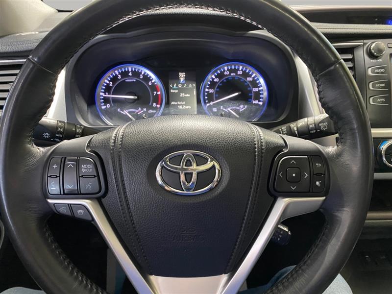 Toyota Highlander XLE AWD V6 2014 Toyota Highlander XLE AWD V6 2014